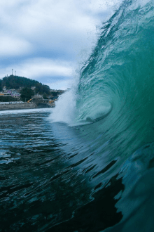 La construcción de un rompeolas que amenaza una de las mejores olas de surf en Pelluhue
